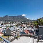 Spectacular Modern Apartment In Vibrant Bokaap