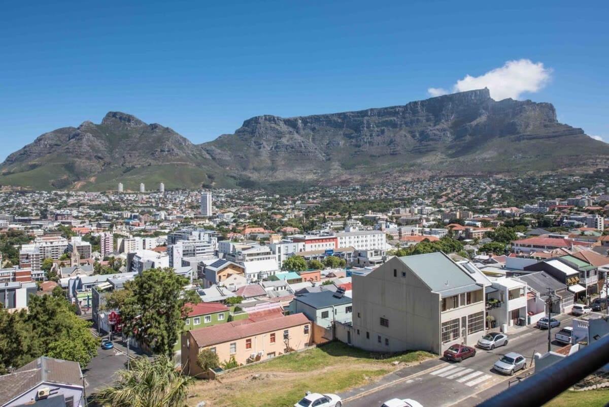 Spectacular Modern In Vibrant Bokaap