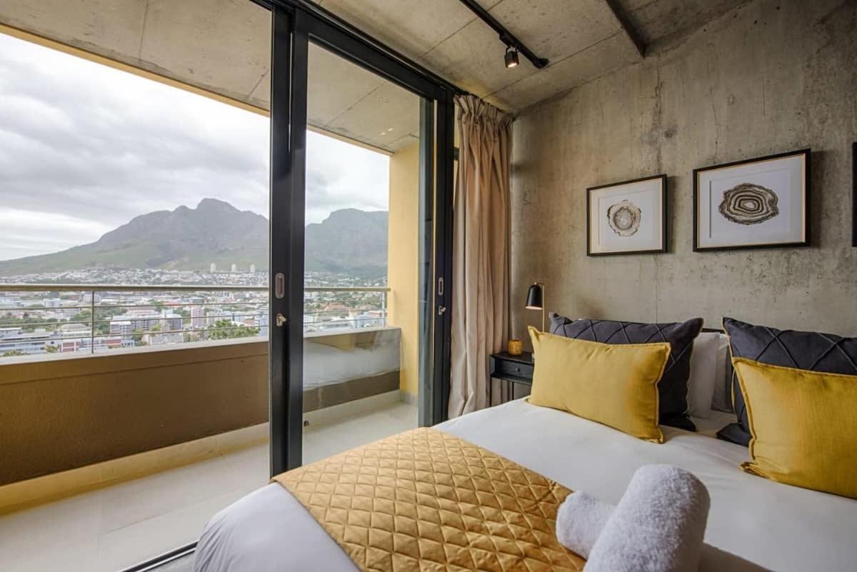 Spectacular Modern In Vibrant Bokaap Apartamento *
