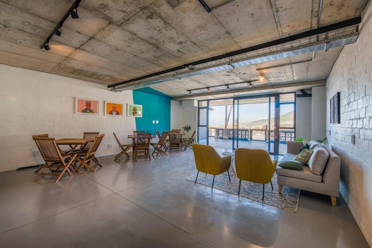 Spectacular Modern In Vibrant Bokaap *
